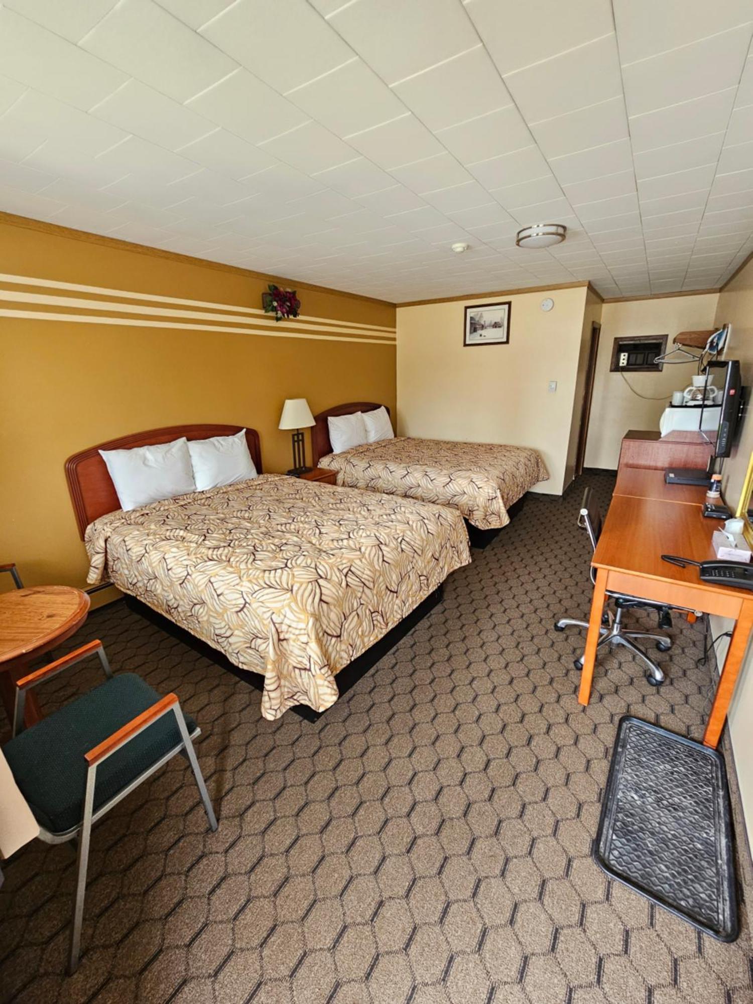 Forest Plaza Motel Mount Forest Εξωτερικό φωτογραφία