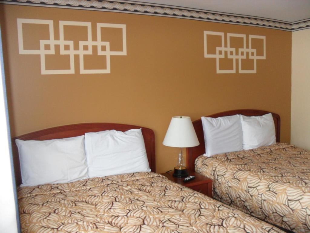 Forest Plaza Motel Mount Forest Εξωτερικό φωτογραφία